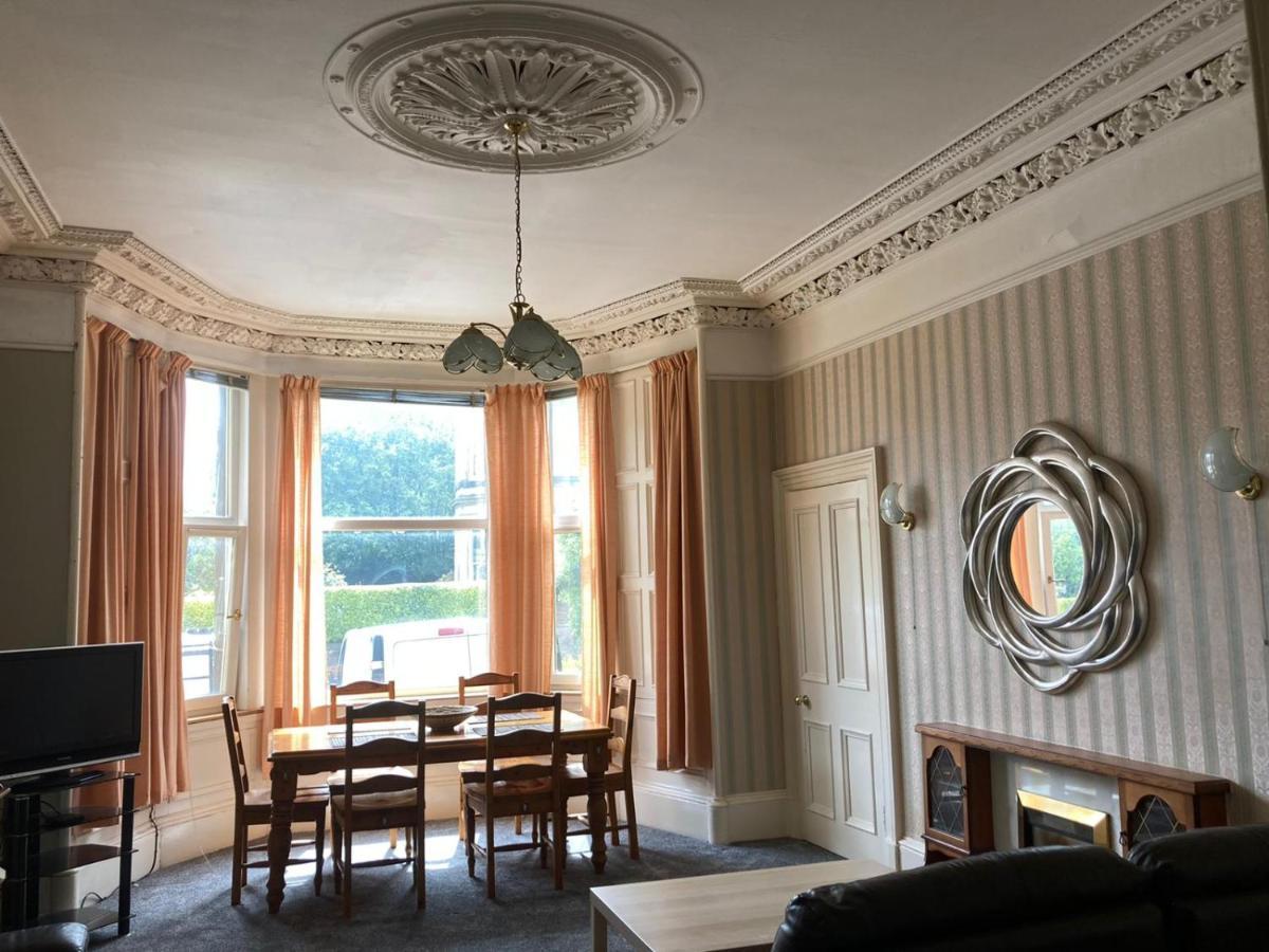 Appartement Victorian 3 Bedroom With Free Parking And Private Garden EDI