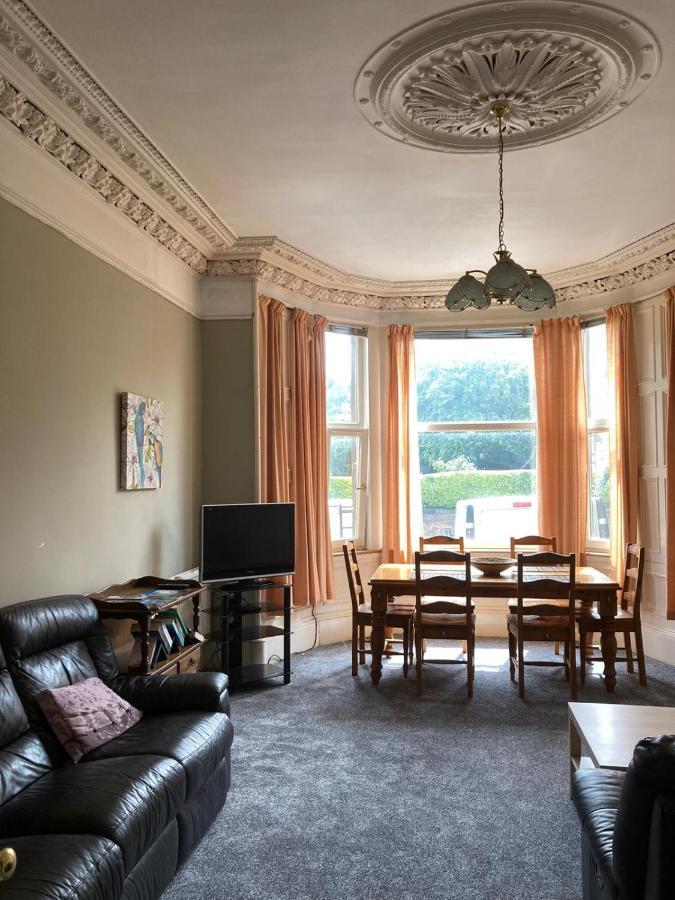 Appartement Victorian 3 Bedroom With Free Parking And Private Garden EDI