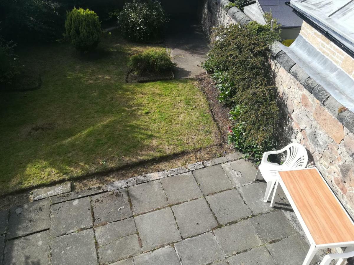 Victorian 3 Bedroom With Free Parking And Private Garden Appartement EDI